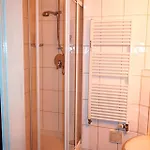 Rhein 4 *