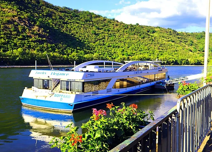 Rhein4 Apartamento *